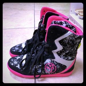 Zumba high top
